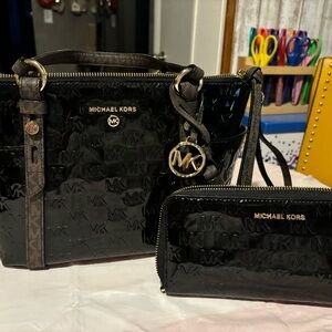 Michael kors purse and wallet